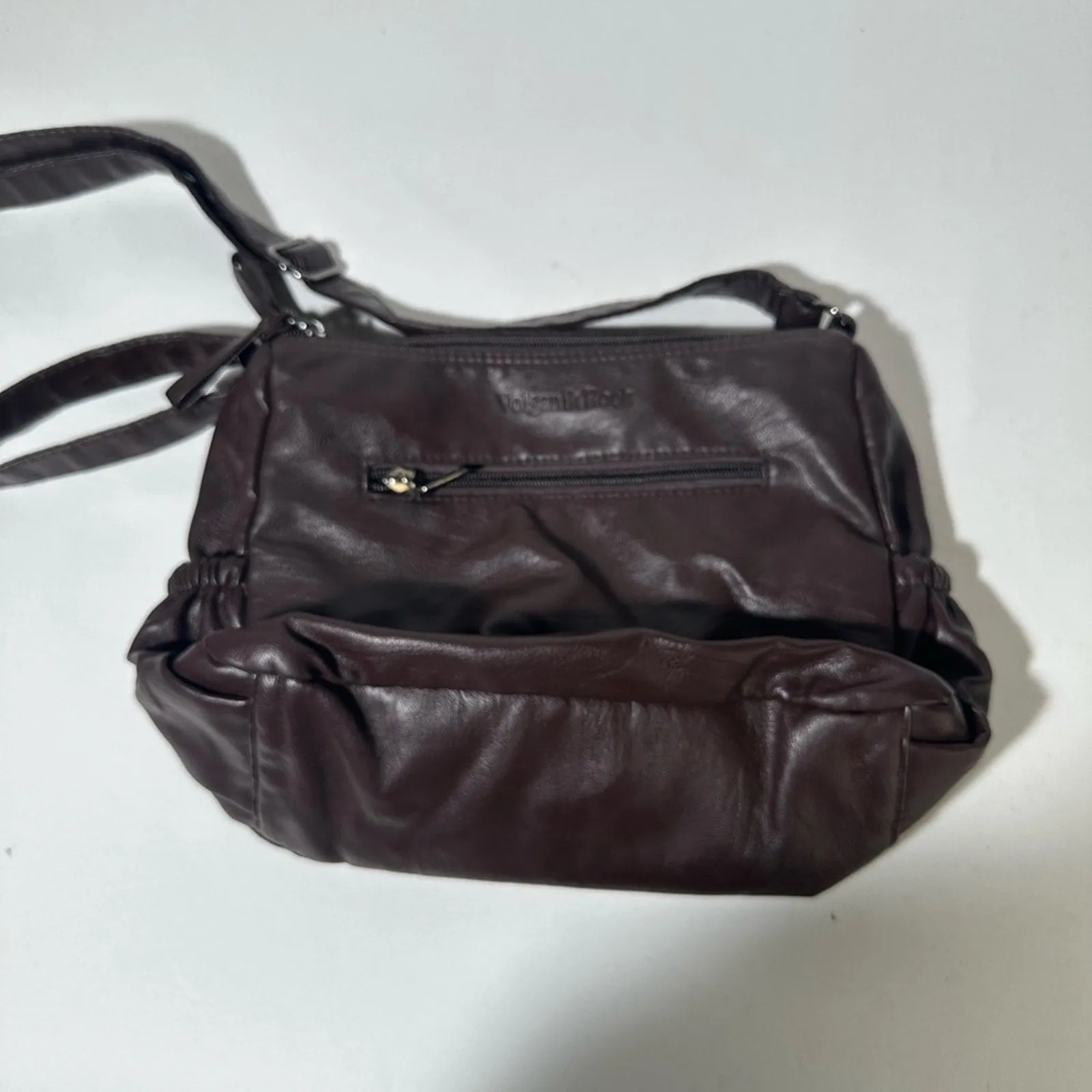 Chic Brown Leather Shoulder Bag with Textured Finish