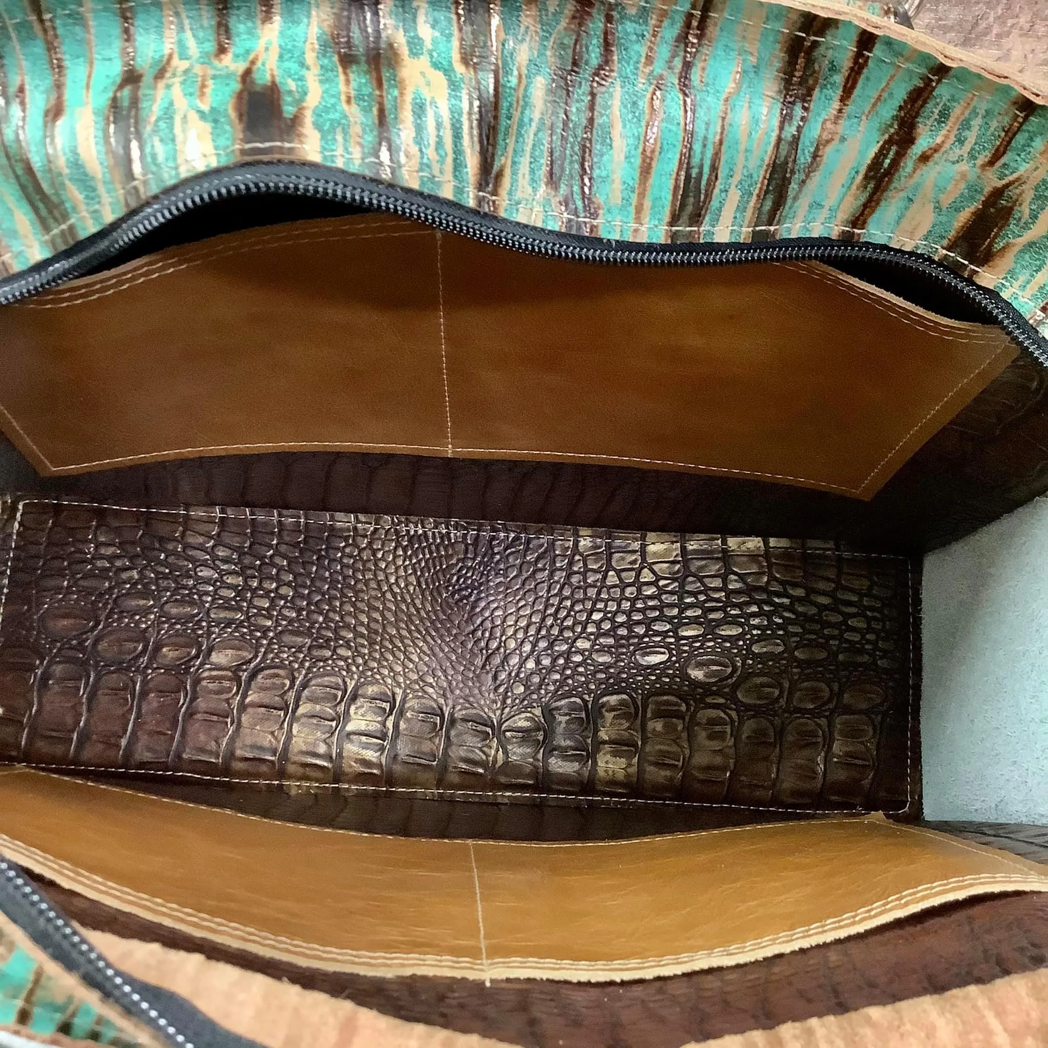 Get Outta Town Hybrid Tote - #24092