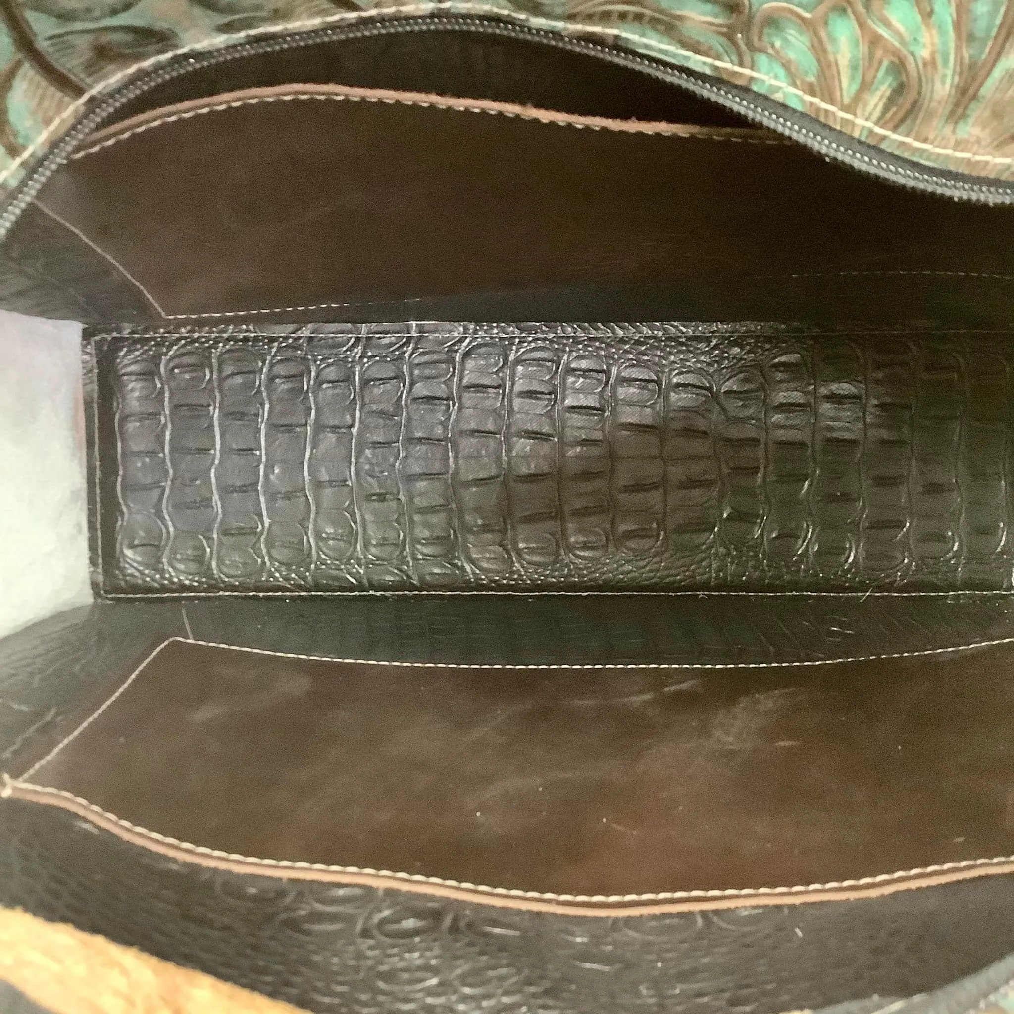 Get Outta Town Hybrid Tote - #699