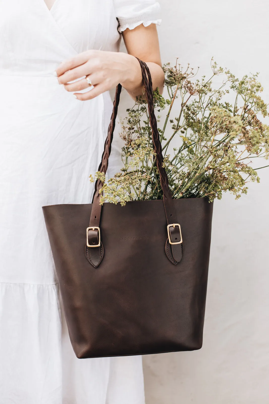 The Classic Tote in Cocoa