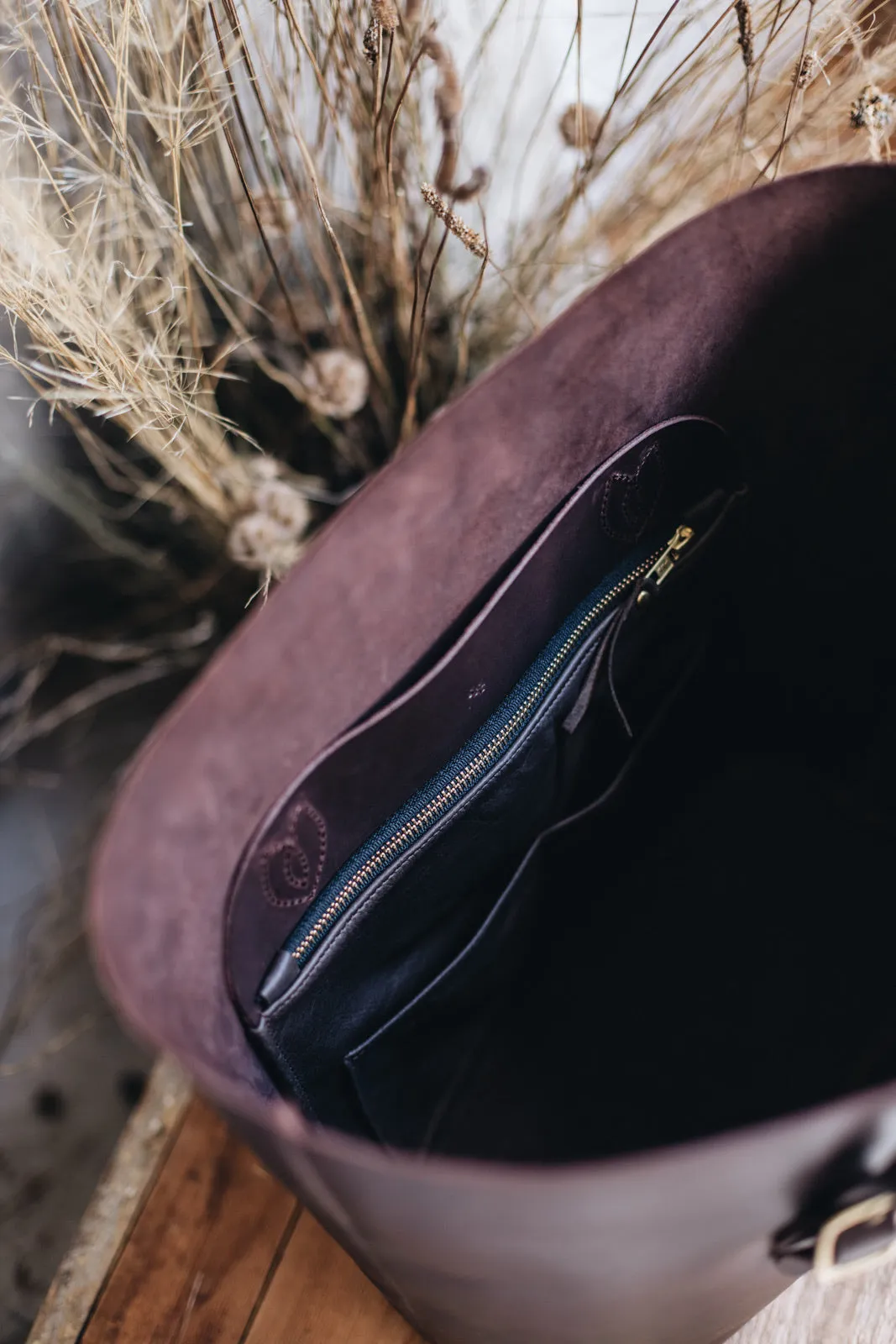 The Classic Tote in Cocoa