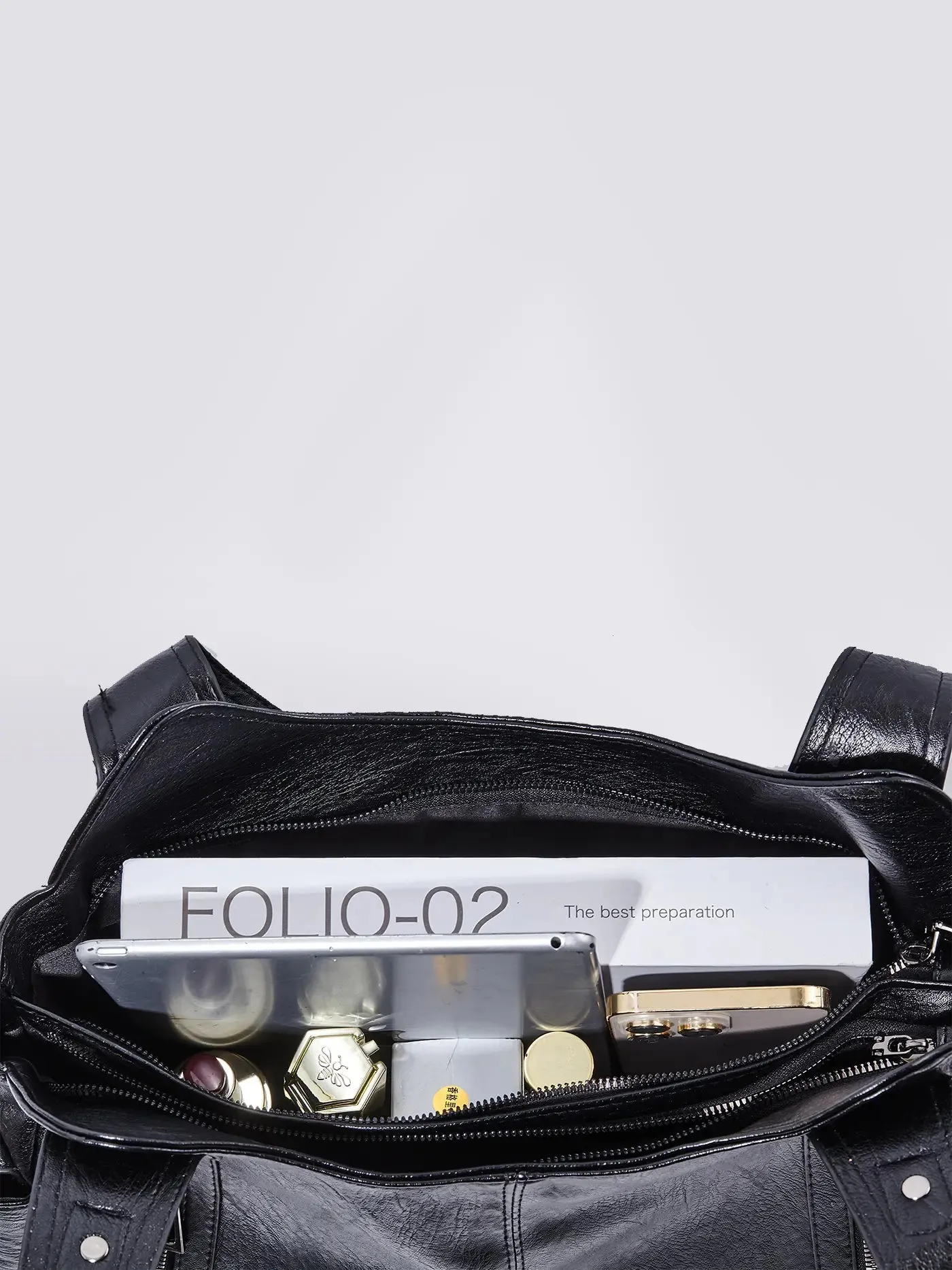 Vicky | Classic Multi-Pocket Shoulder Bag