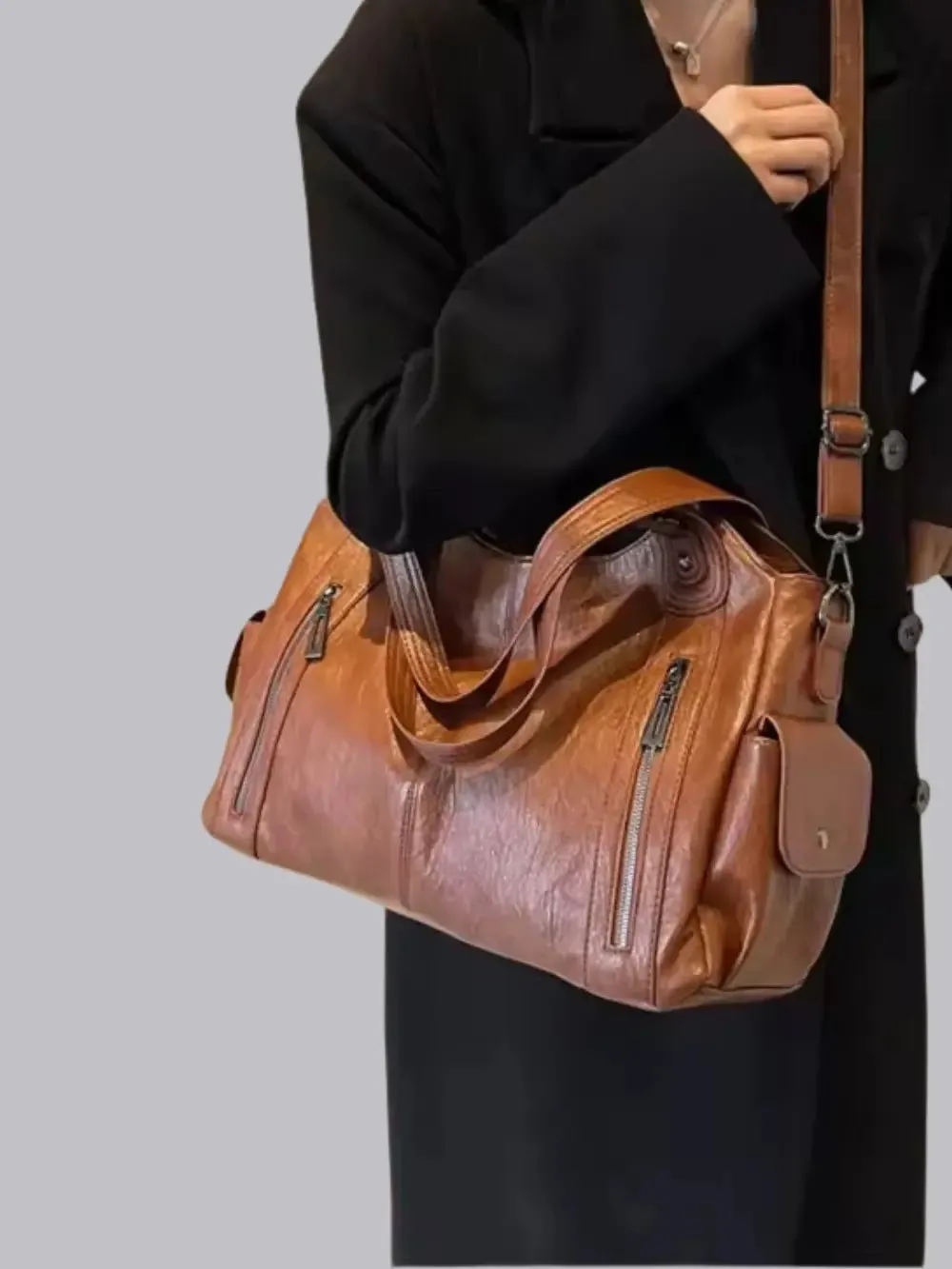 Vicky | Classic Multi-Pocket Shoulder Bag